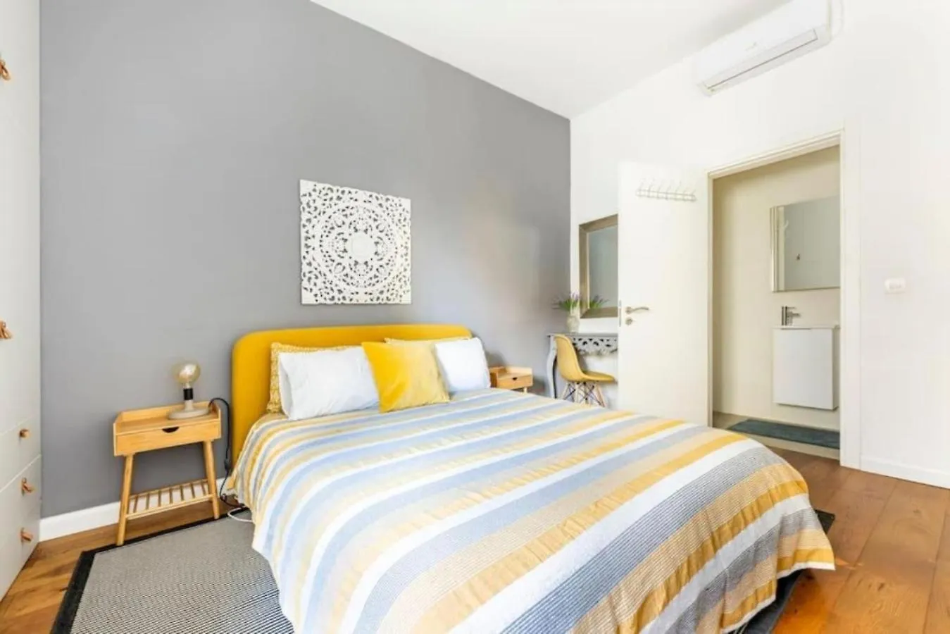 Seabreeze Retreat With Terrace - St Julians Apartment Saint Julian's