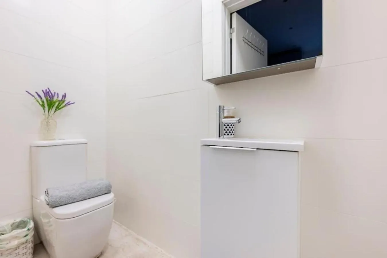 Seabreeze Retreat With Terrace - St Julians Apartment Saint Julian's 0*,